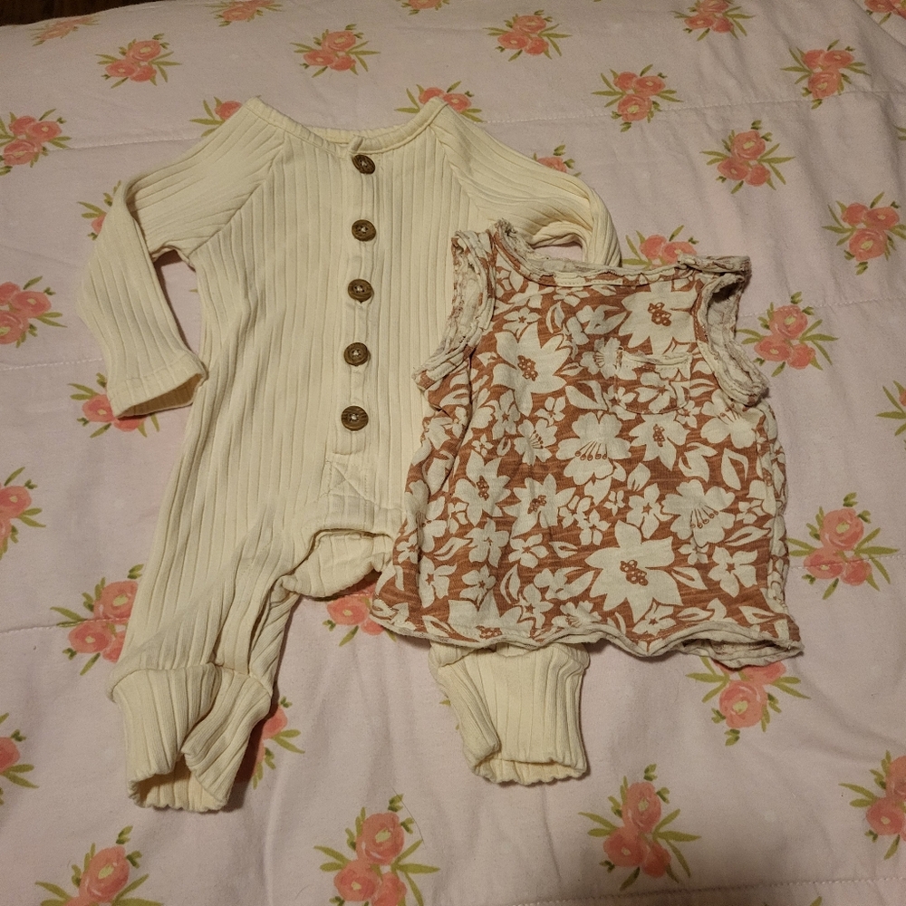 🤍SOLD🤍grayson collective baby creme romper onsie
